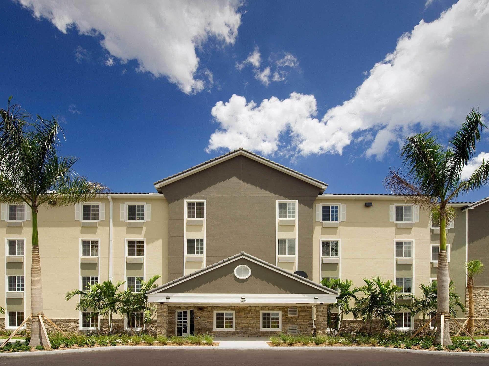 Extended Stay America Select Suites - Fort Lauderdale - Airport - West Exterior photo