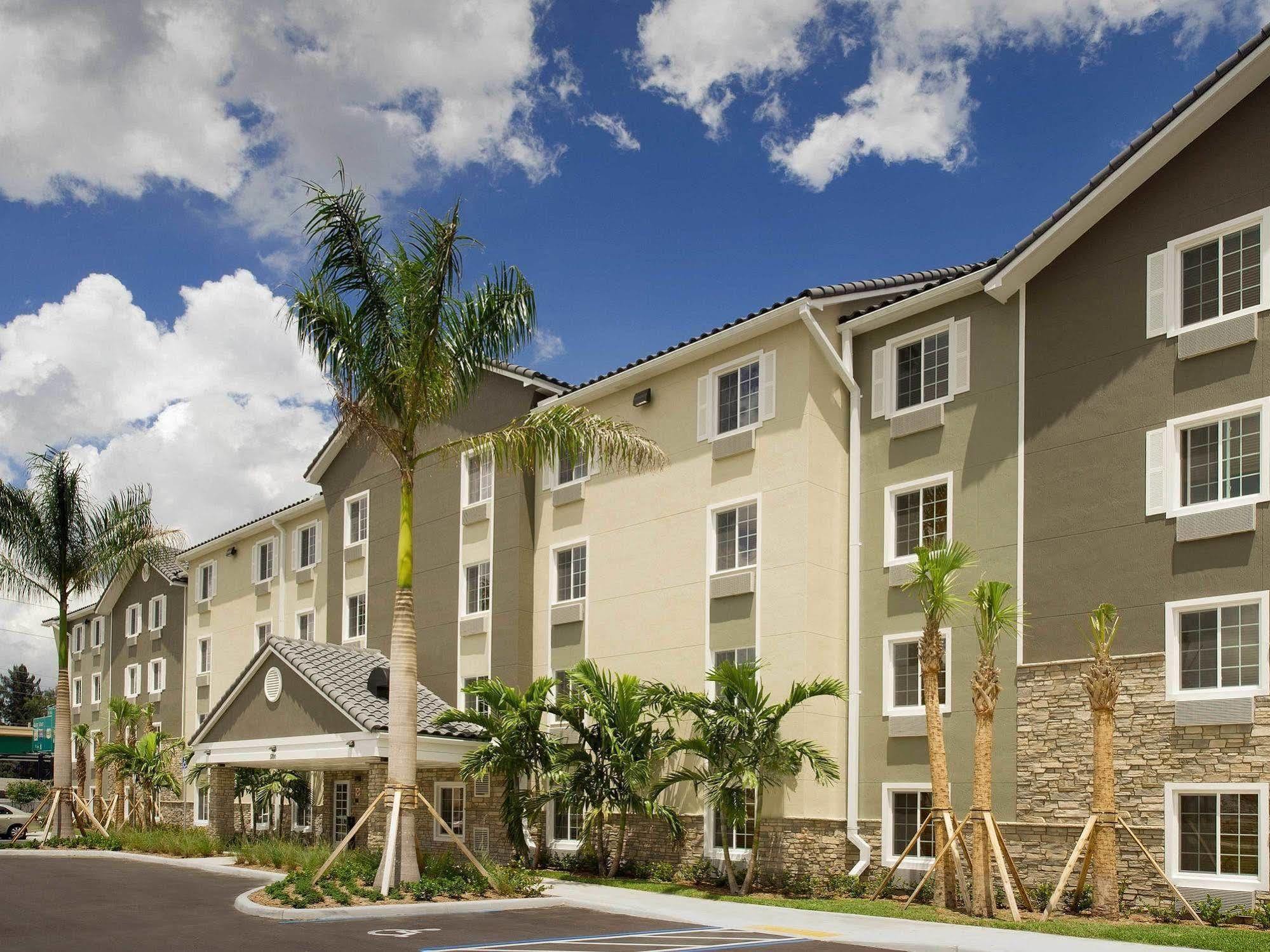 Extended Stay America Select Suites - Fort Lauderdale - Airport - West Exterior photo